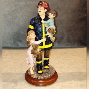 1998 VANMARK RED HATS OF COURAGE HERO II FIREMAN WITH CHILDREN FM88103 #005/0806